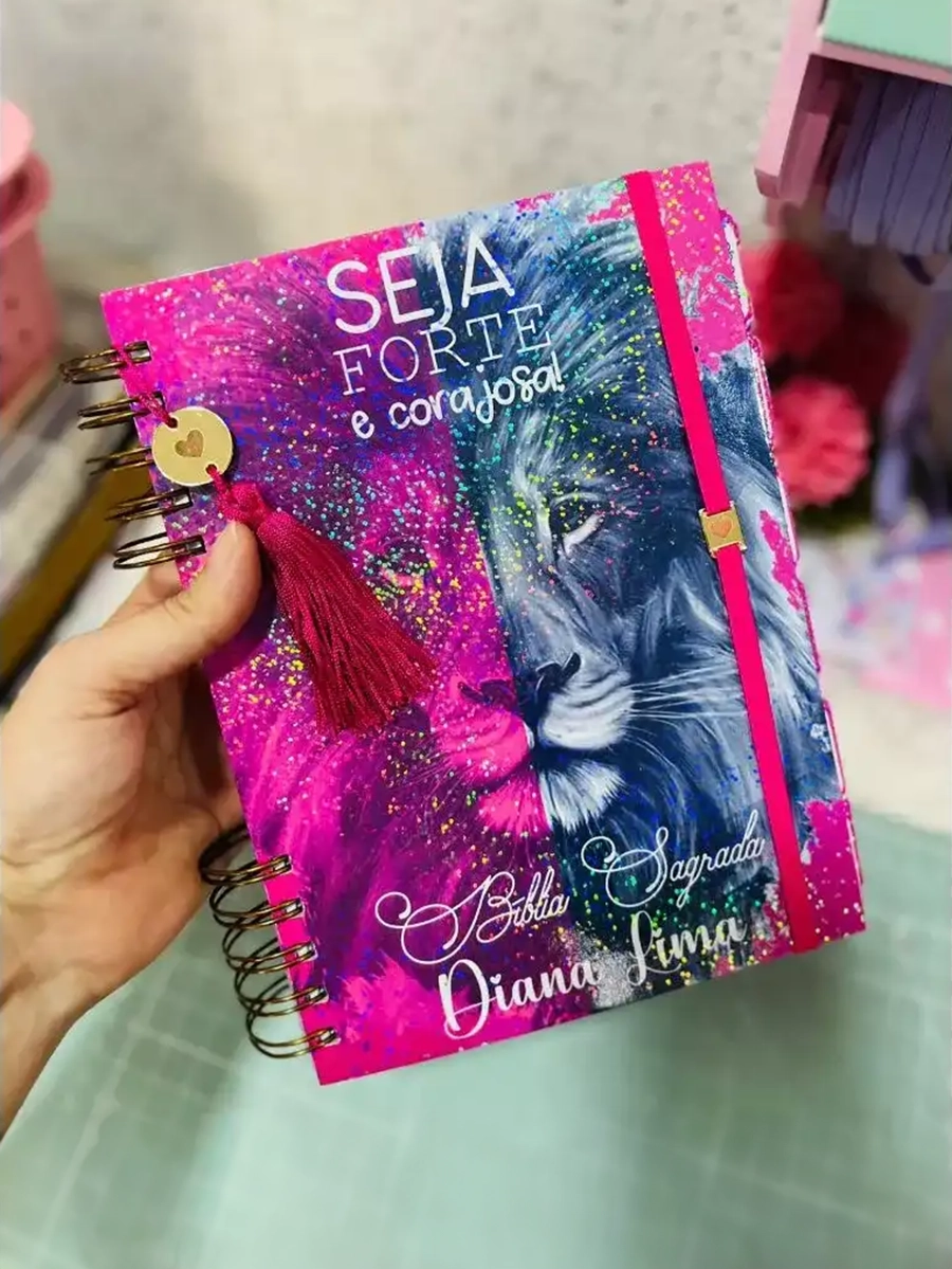 Imagem produto Bíblia Leão de Juda - Bíblia personalizadas - Bíblia sagrada - Bíblia com nome