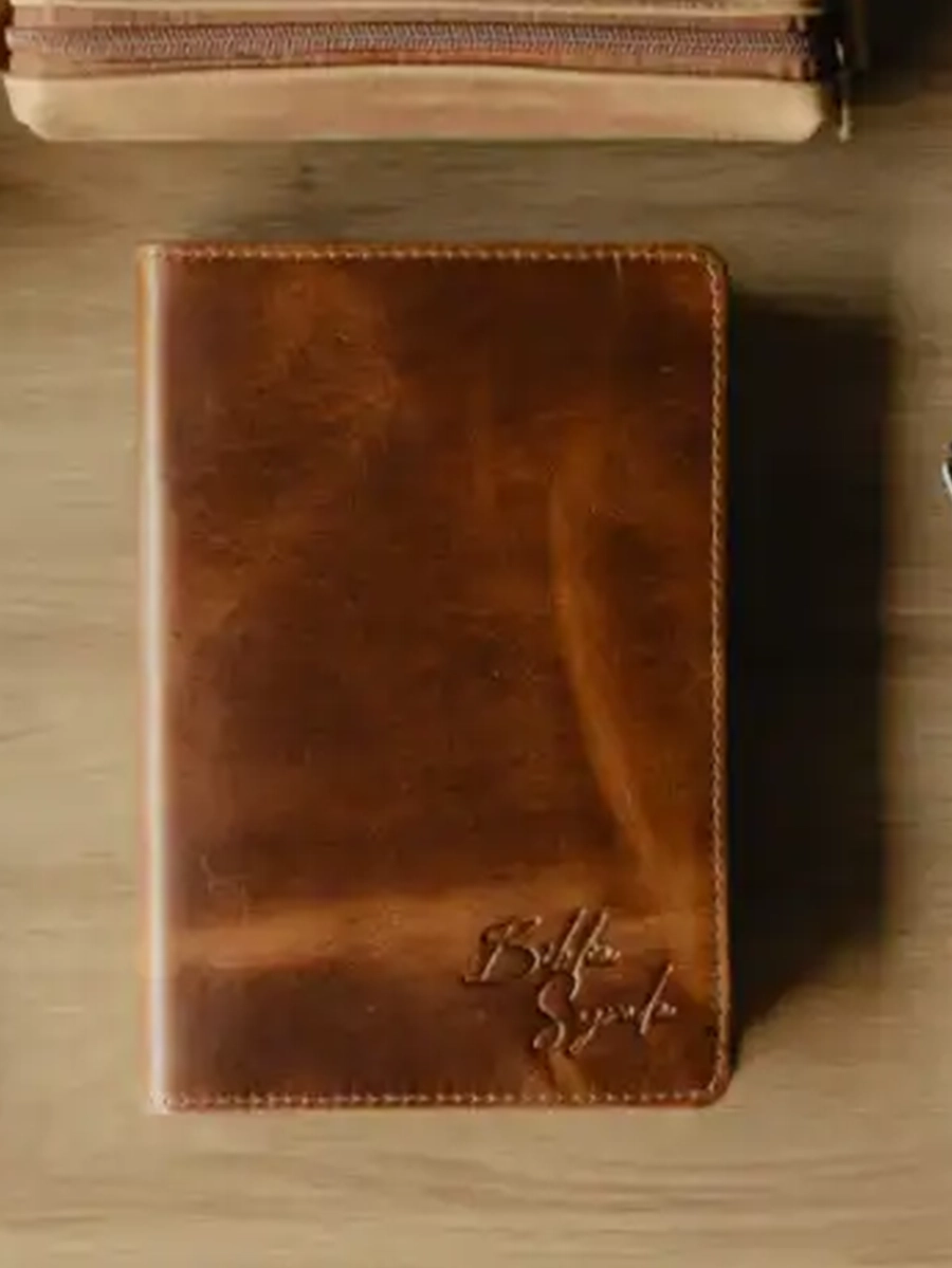 Imagem produto BÍBLIA COM CAPA DE COURO BÍBLIA SAGRADA
